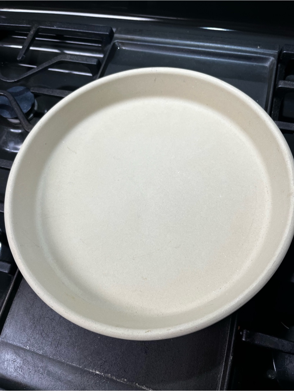 New The Pampered Chef Stoneware Round Pan
